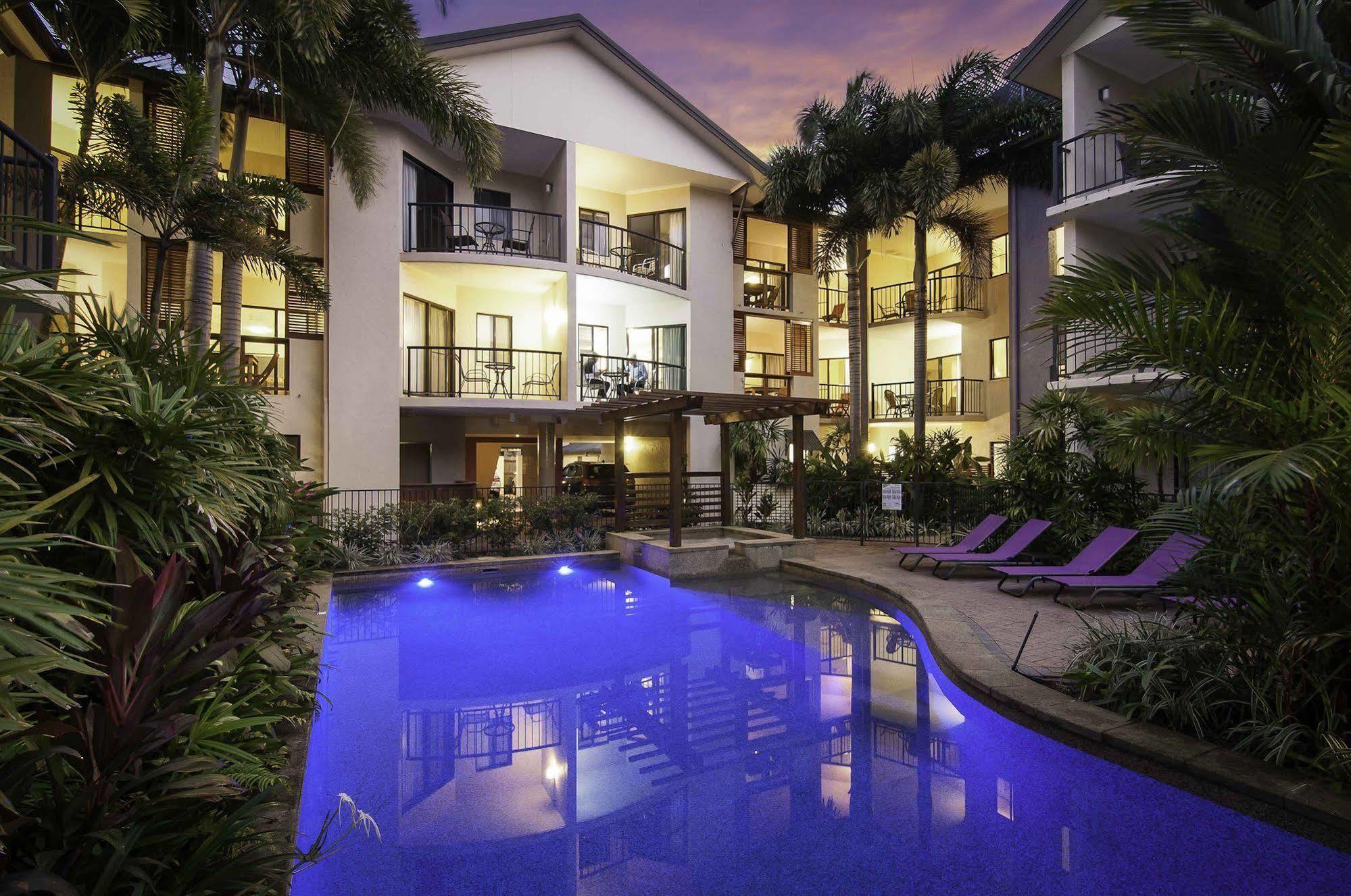 Bay Villas Resort Port Douglas Exterior foto
